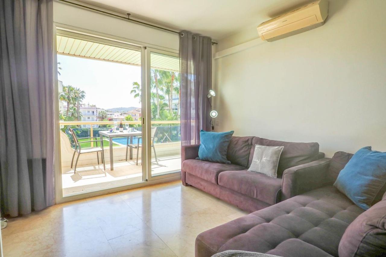Mediterraneo Seaview Apartment By Hello Homes Sitges Exterior foto