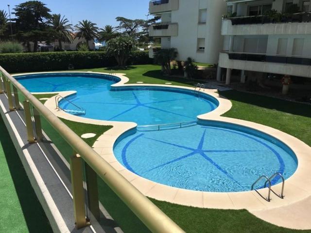 Mediterraneo Seaview Apartment By Hello Homes Sitges Exterior foto