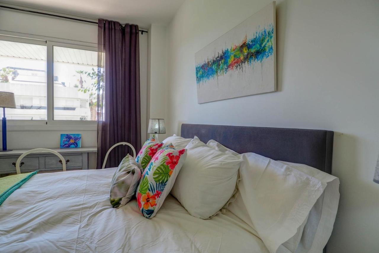 Mediterraneo Seaview Apartment By Hello Homes Sitges Exterior foto